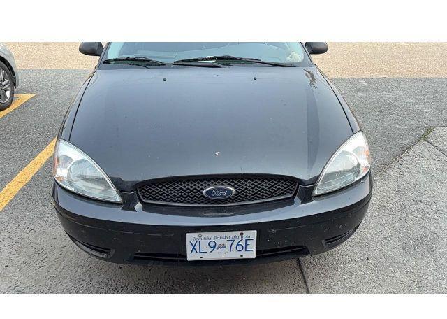 2005 FORD TAURUS SE