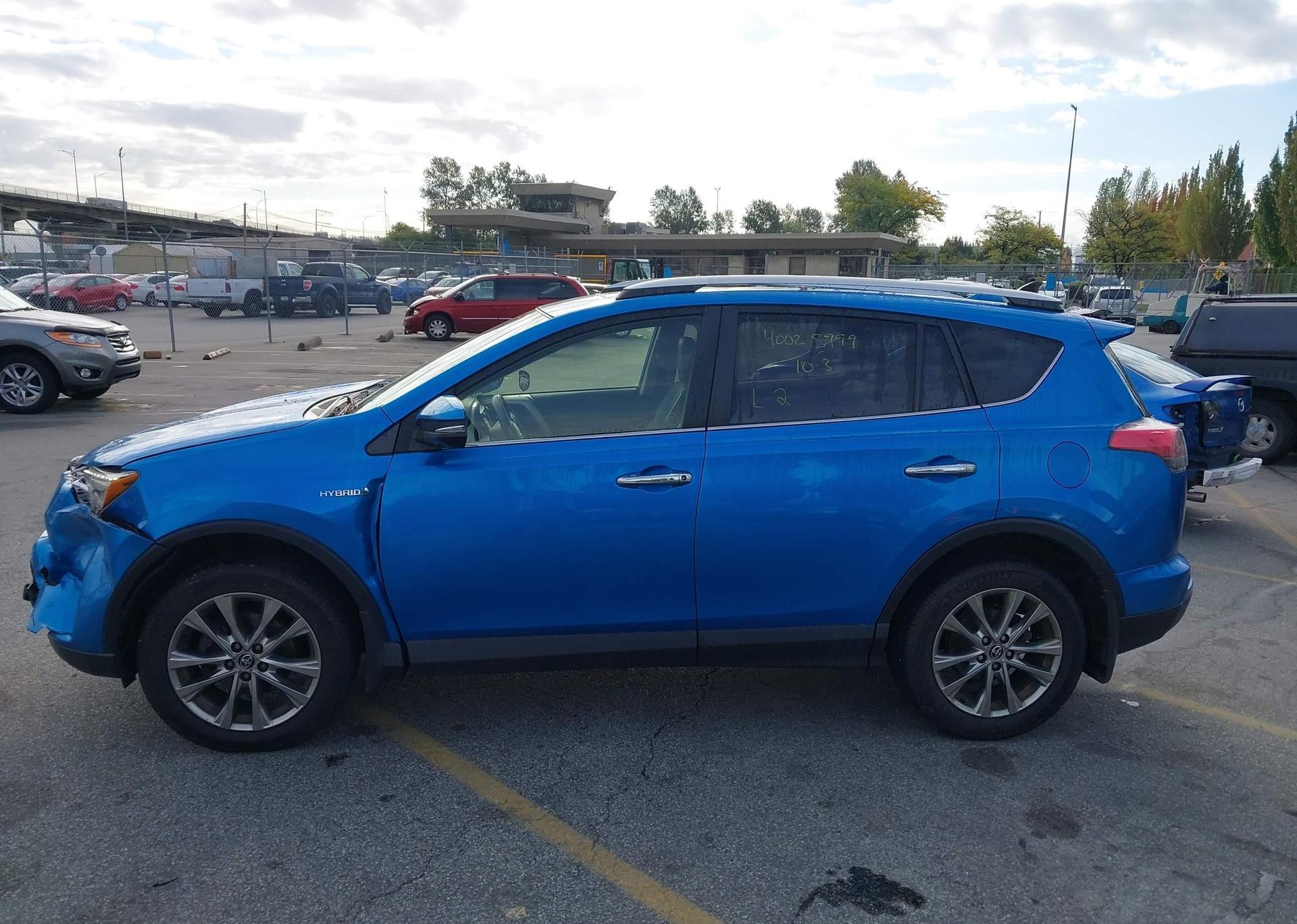 2016 TOYOTA RAV4