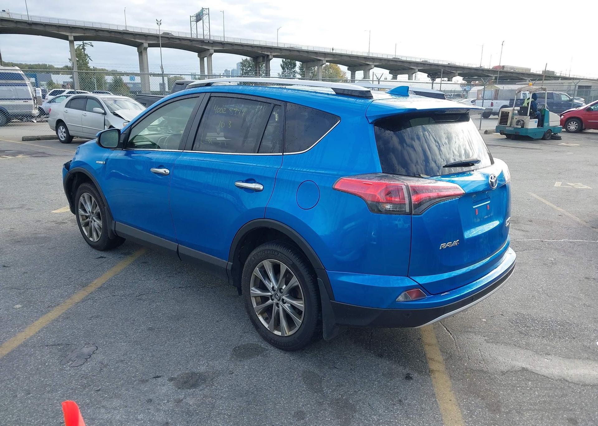 2016 TOYOTA RAV4