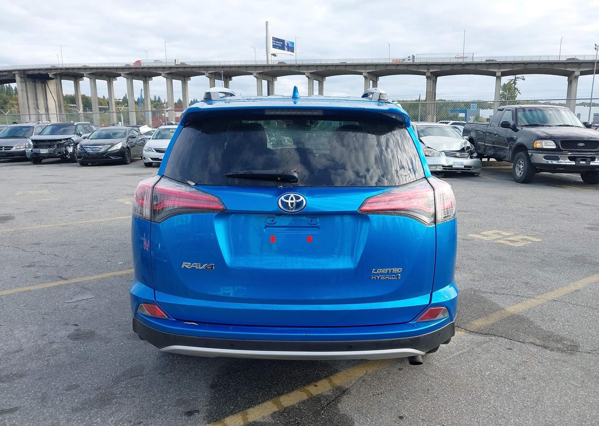 2016 TOYOTA RAV4