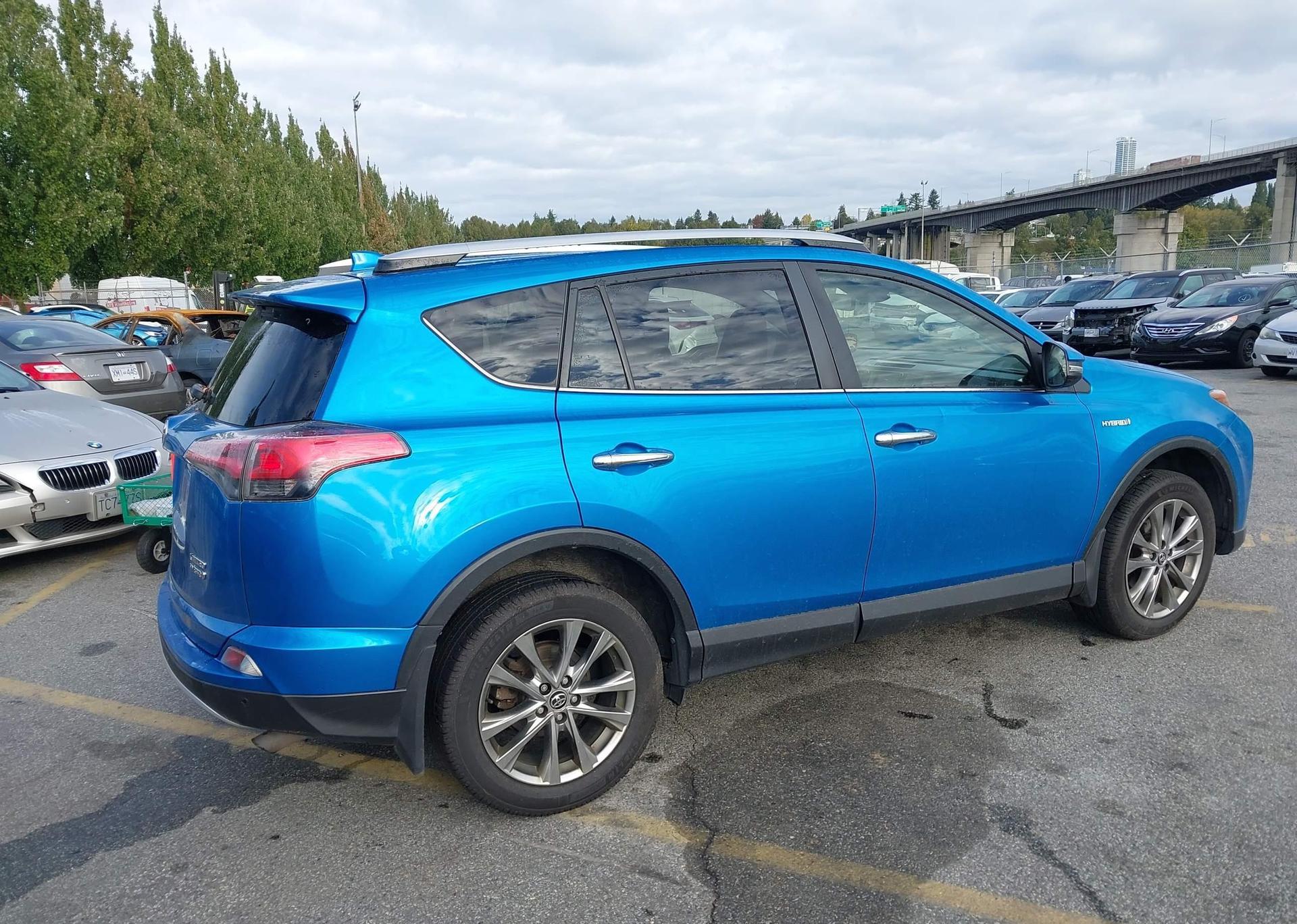 2016 TOYOTA RAV4
