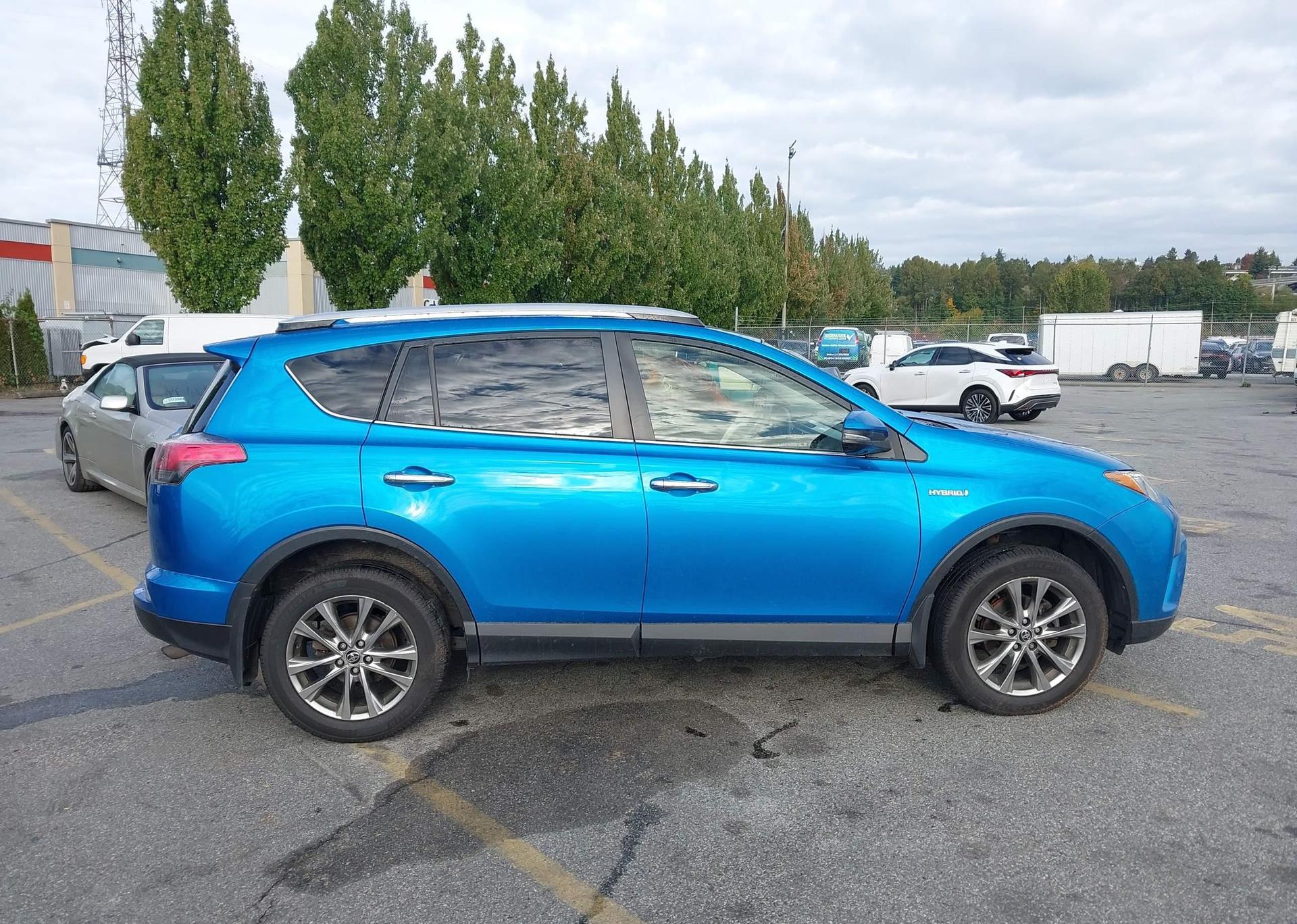 2016 TOYOTA RAV4