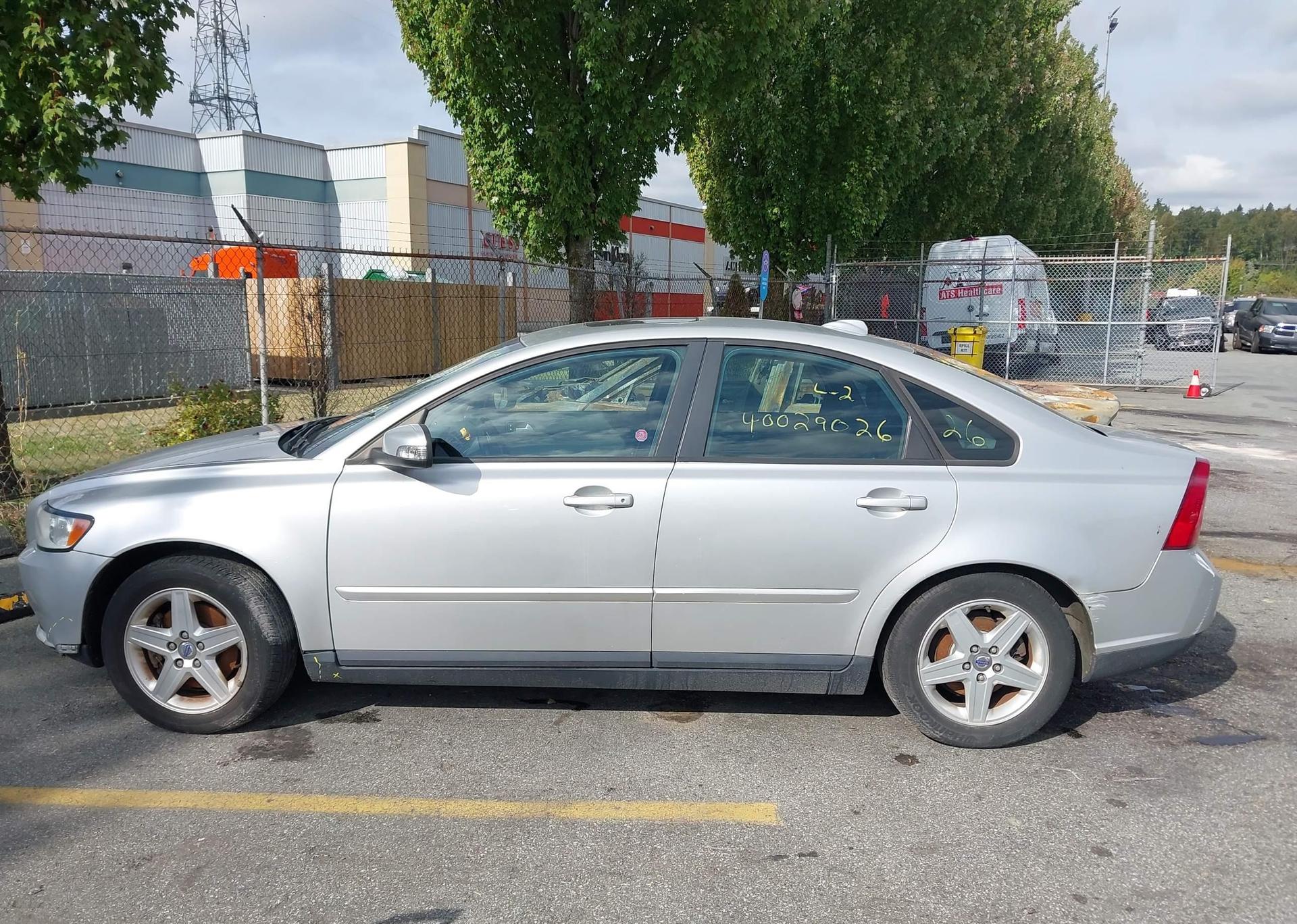 2010 VOLVO S40