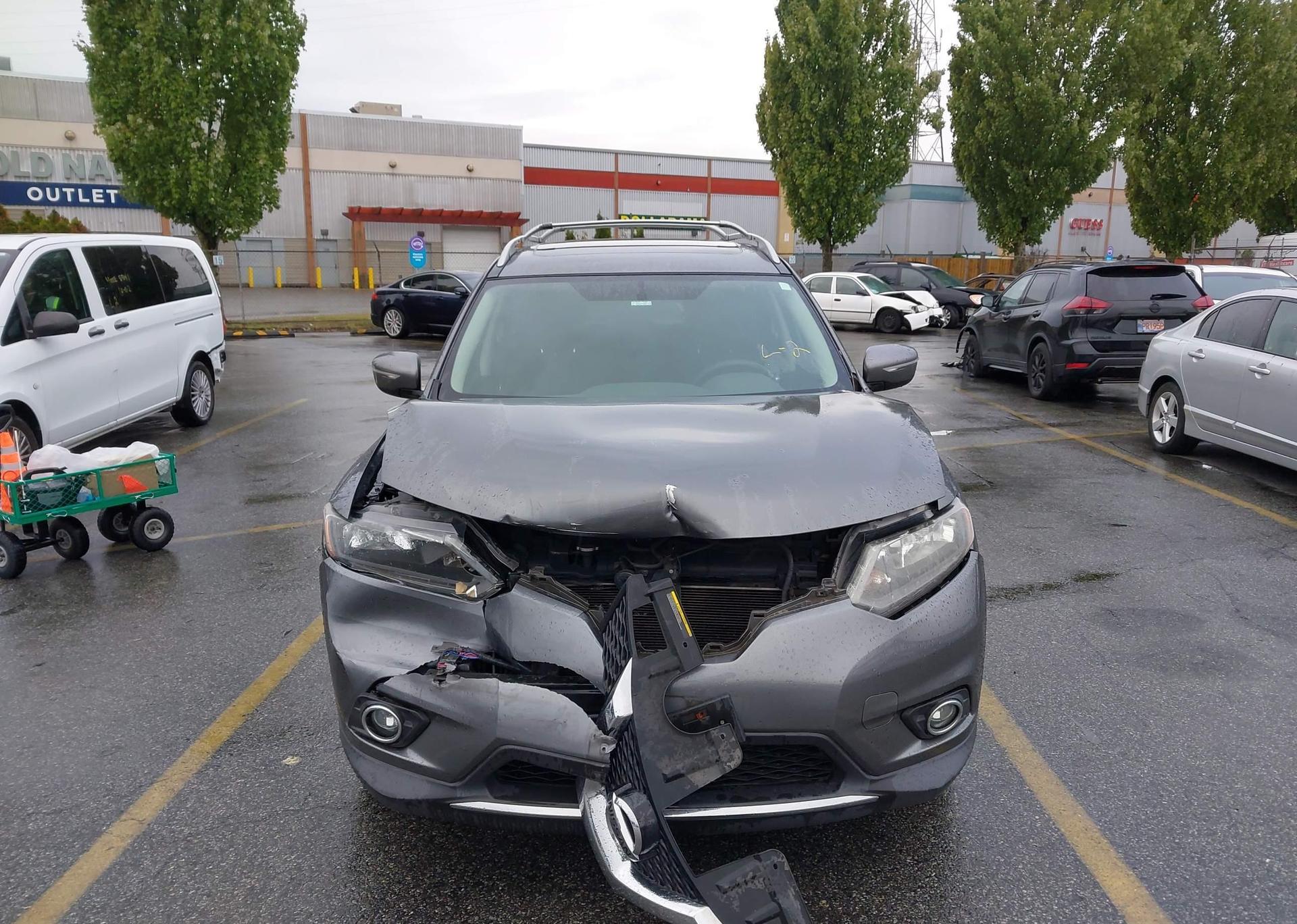 2014 NISSAN ROGUE