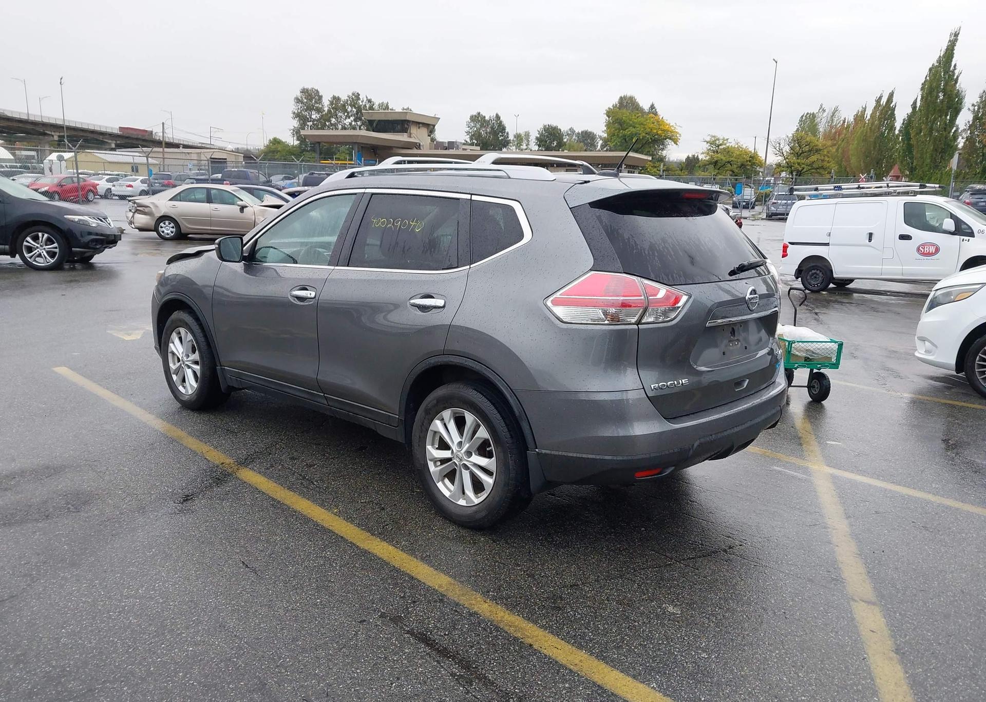 2014 NISSAN ROGUE