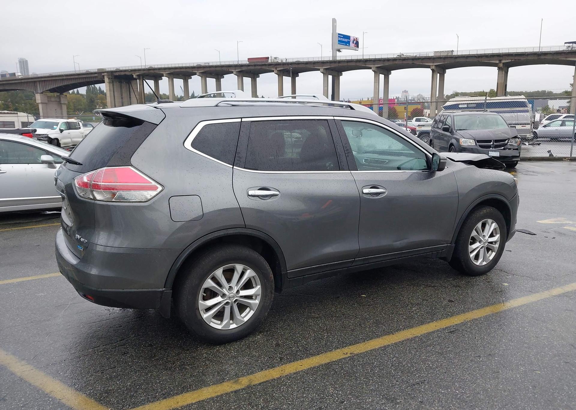 2014 NISSAN ROGUE