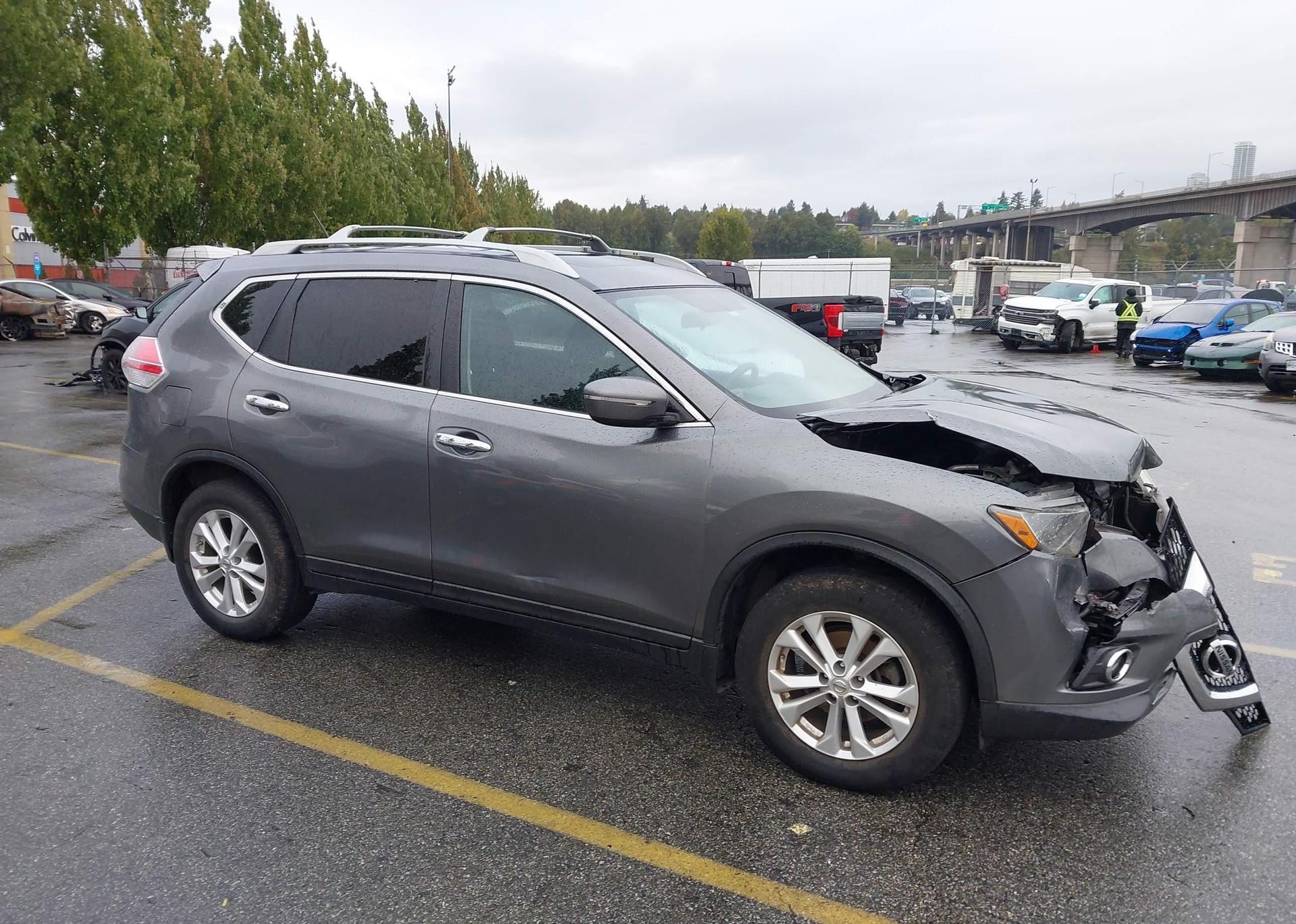 2014 NISSAN ROGUE