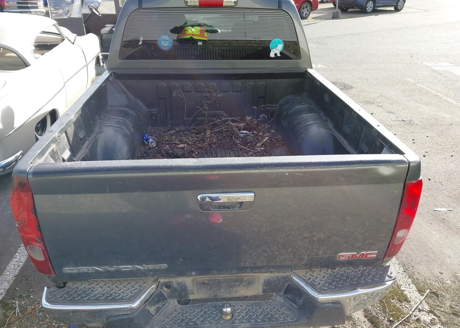 2010 GMC CANYON SLE-2