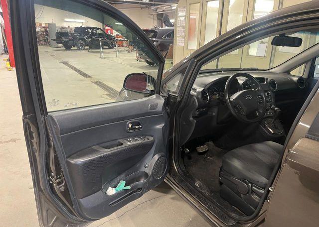 2012 KIA RONDO