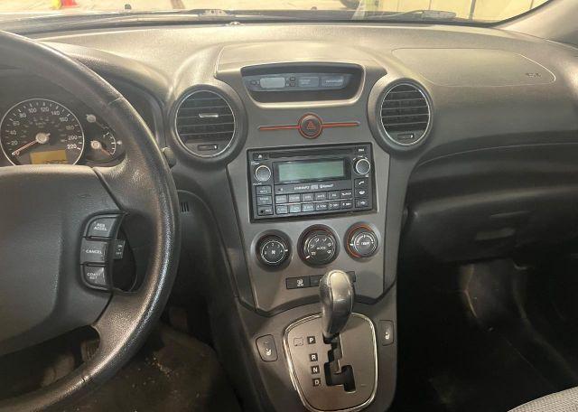 2012 KIA RONDO