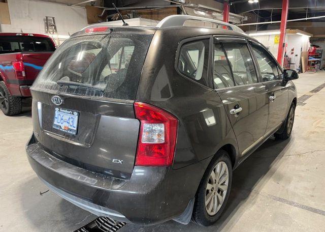 2012 KIA RONDO