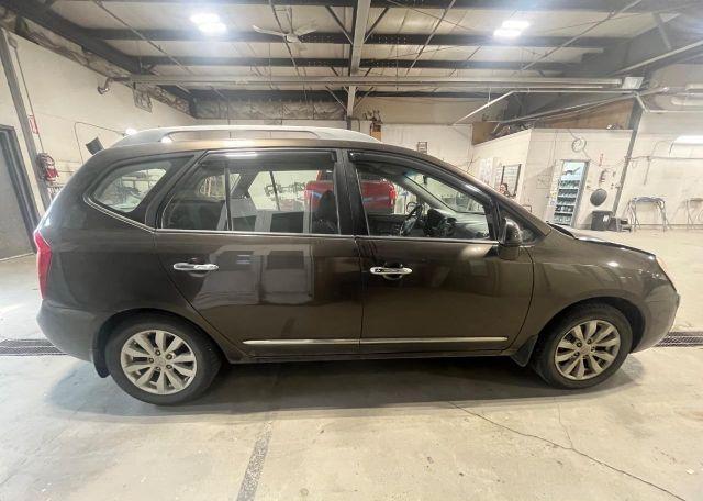 2012 KIA RONDO