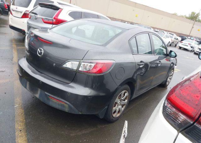 2010 MAZDA 3 I