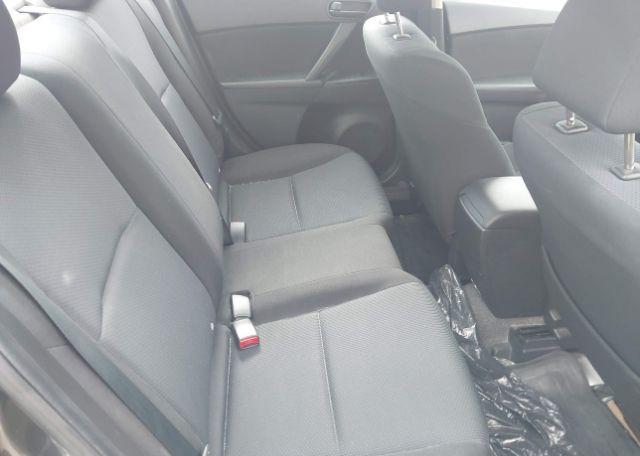 2010 MAZDA 3 I