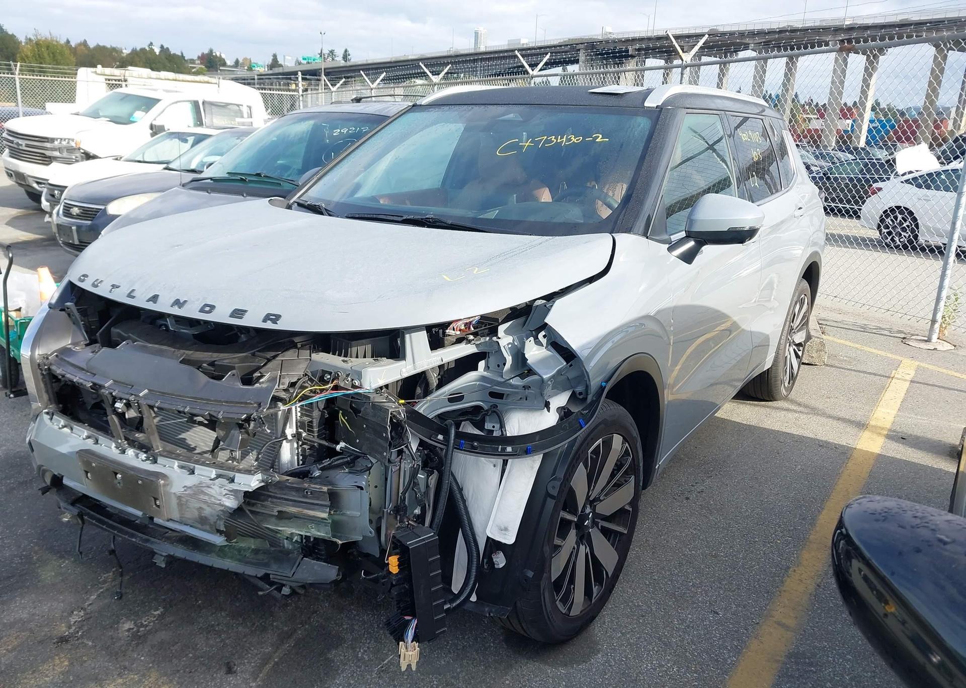 2025 MITSUBISHI OUTLANDER SEL