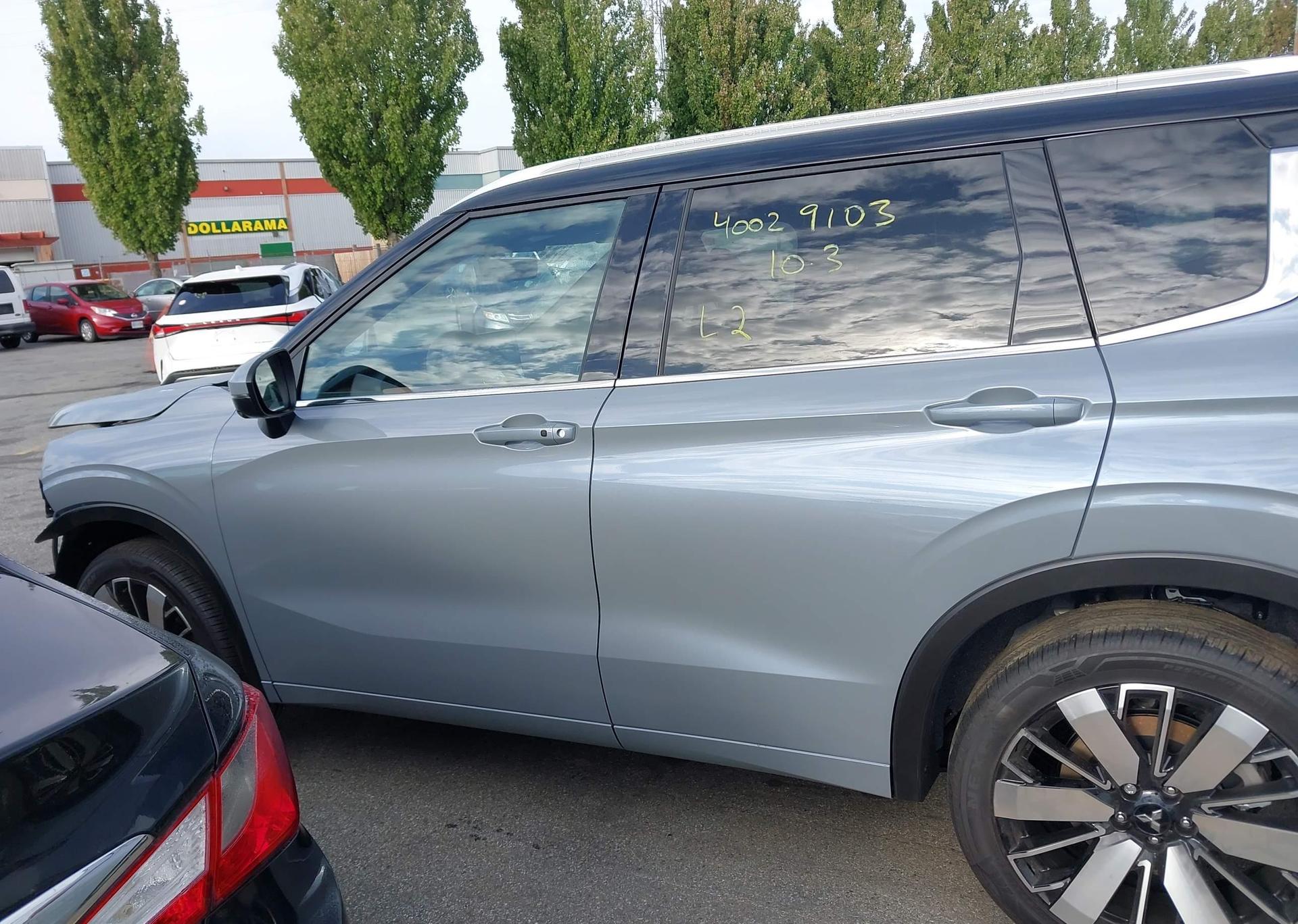 2025 MITSUBISHI OUTLANDER SEL