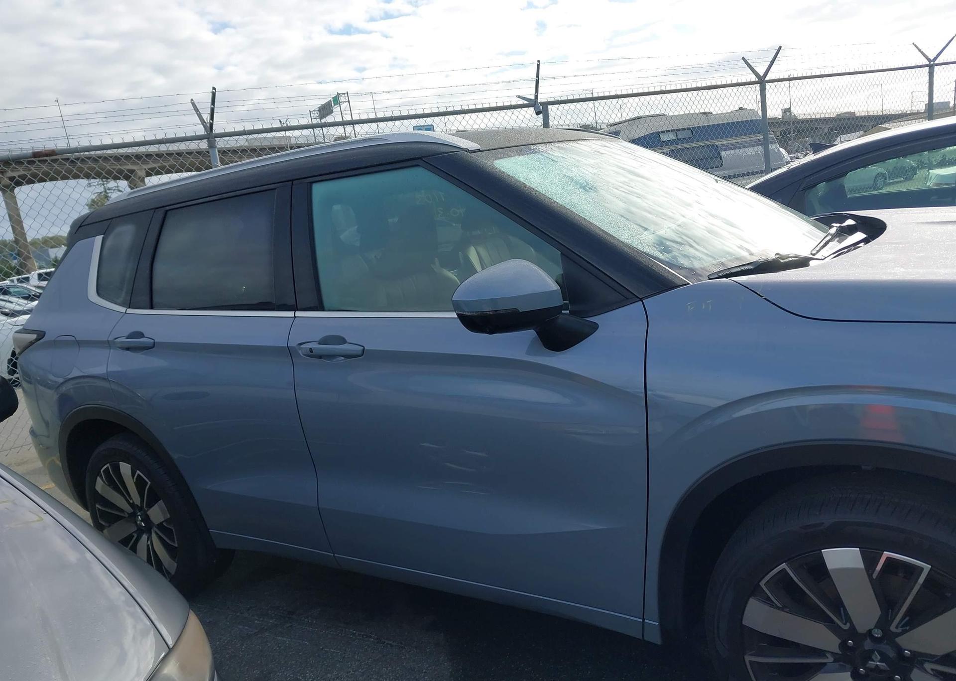 2025 MITSUBISHI OUTLANDER SEL