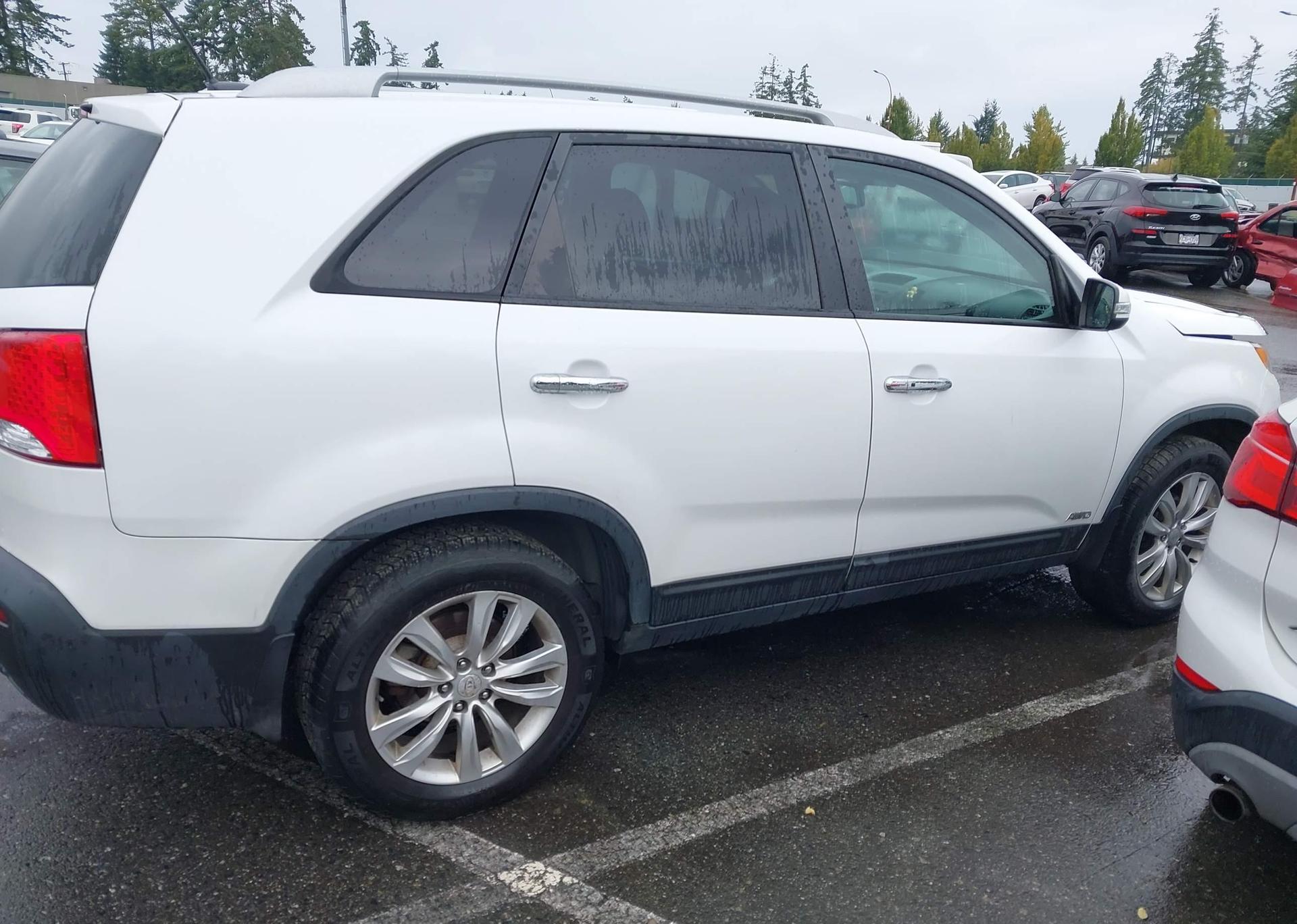 2011 KIA SORENTO EX