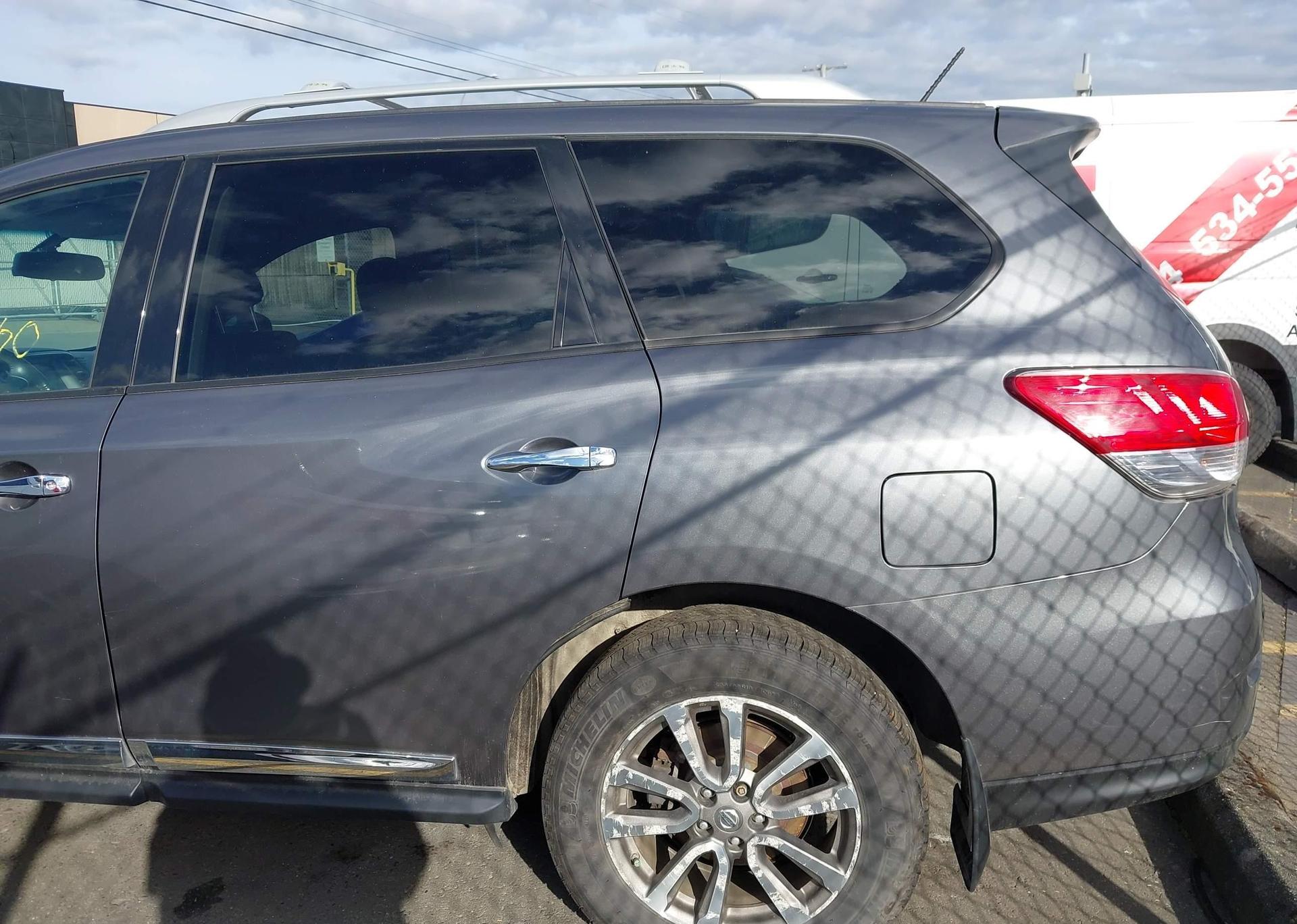2015 NISSAN PATHFINDER S