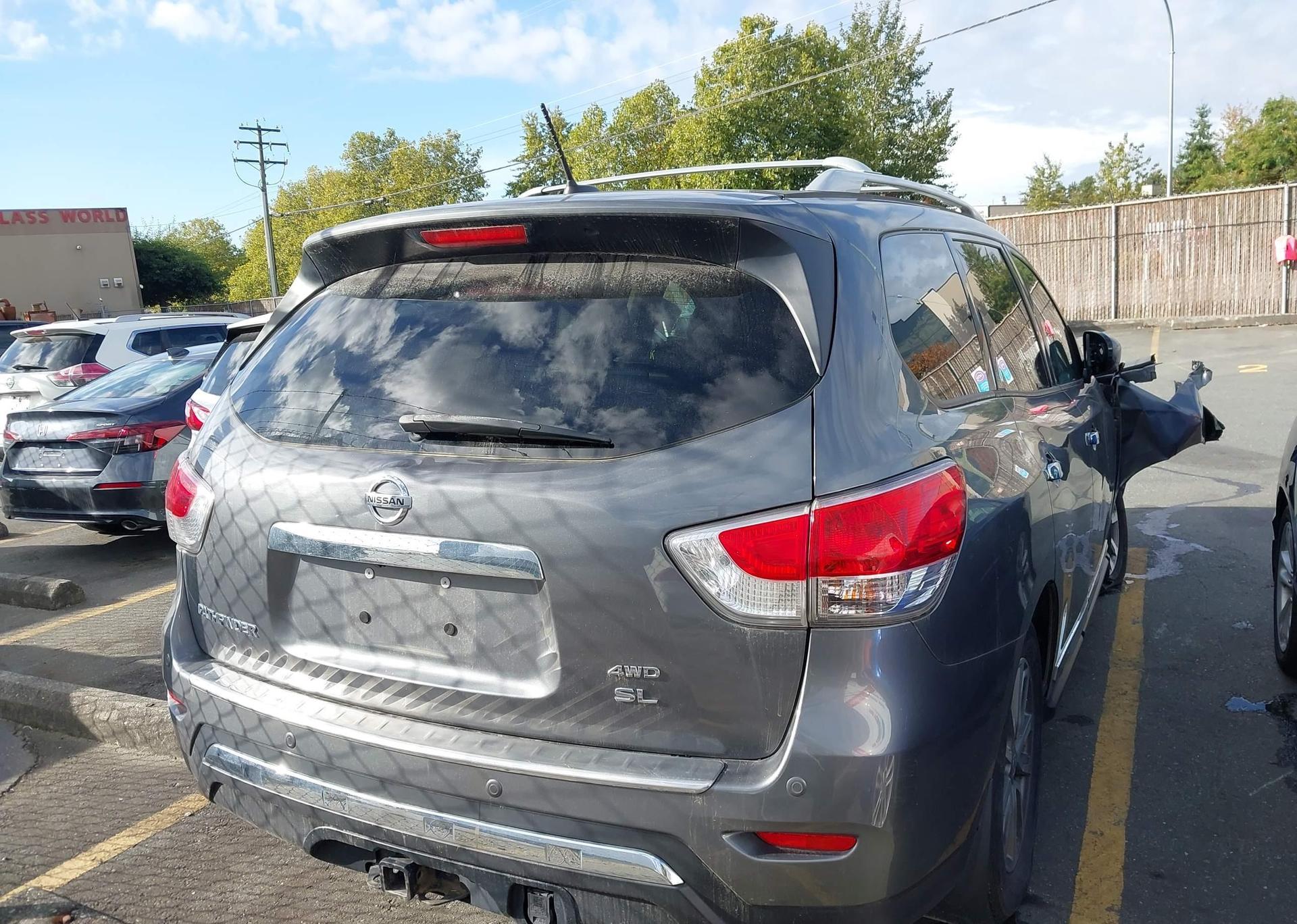 2015 NISSAN PATHFINDER S