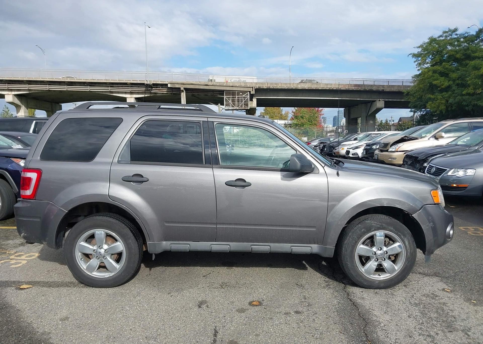 2012 FORD ESCAPE XLT