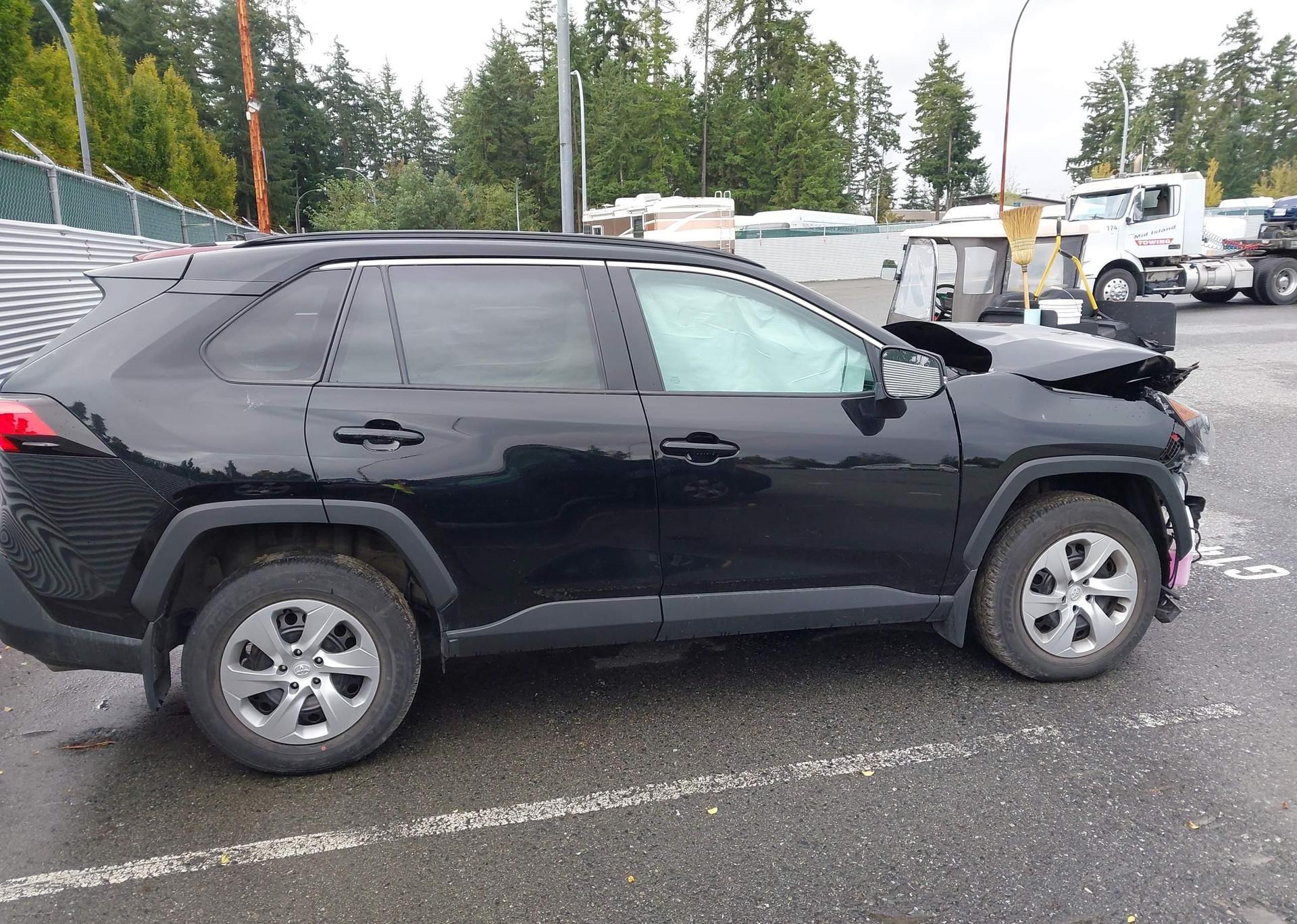 2021 TOYOTA RAV4 LE