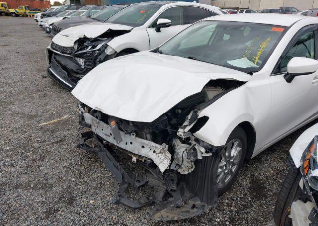 2015 MAZDA 3 TOURING