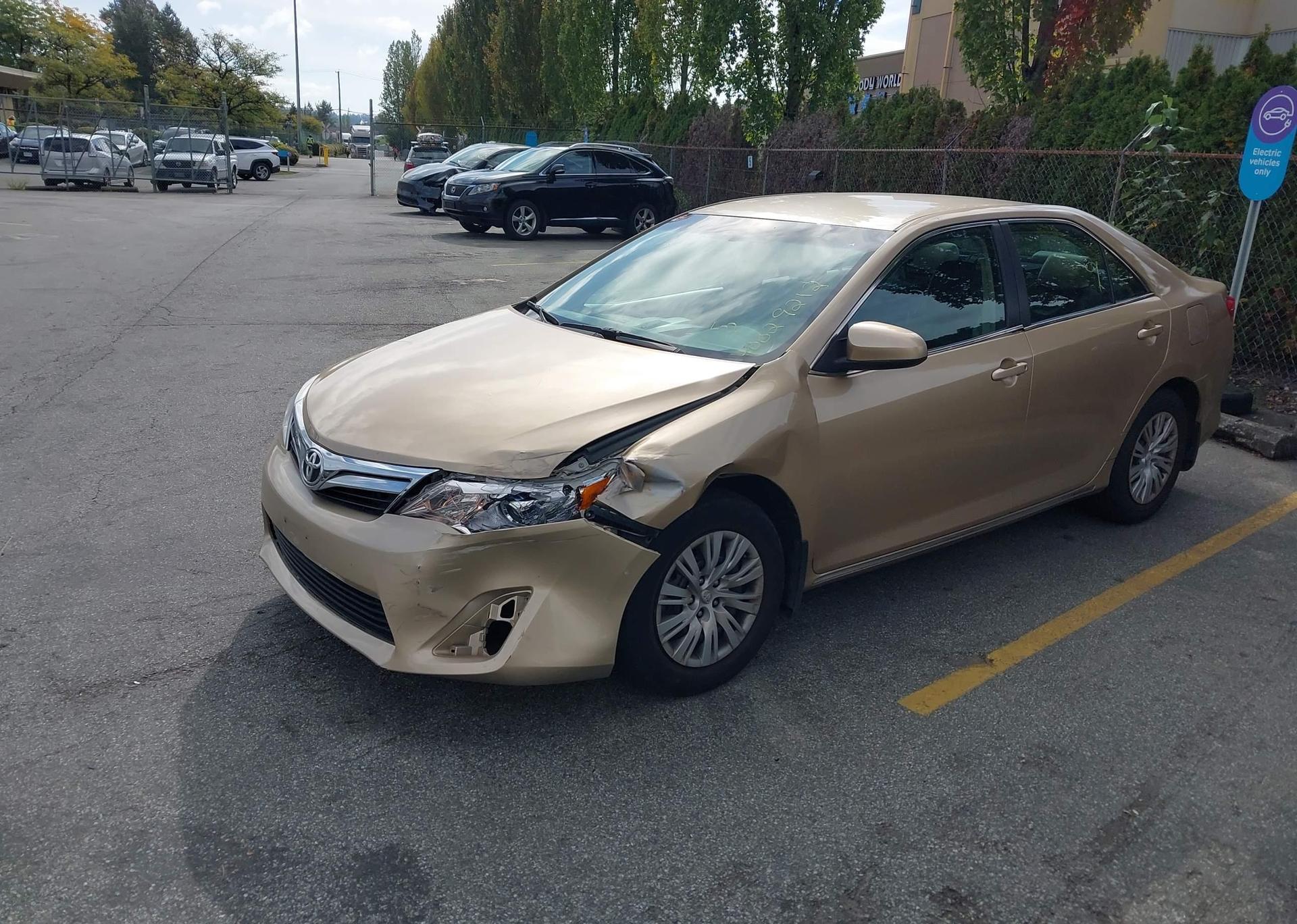 2012 TOYOTA CAMRY