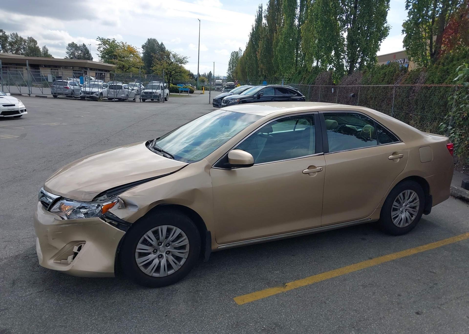 2012 TOYOTA CAMRY