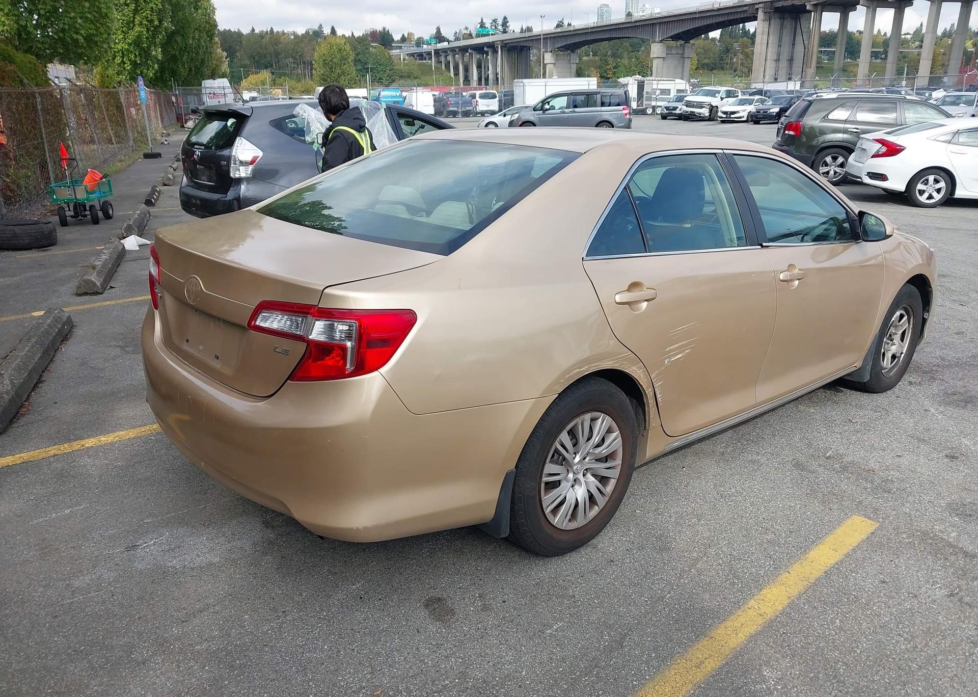 2012 TOYOTA CAMRY