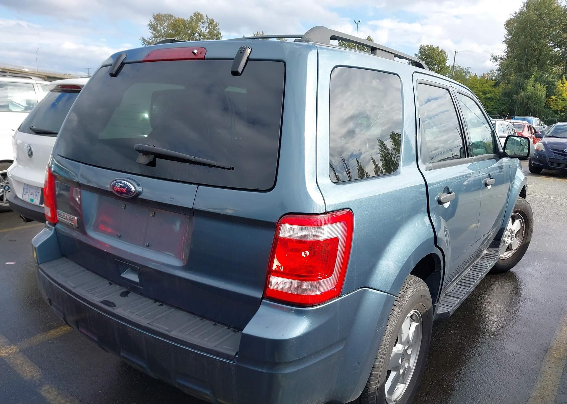 2010 FORD ESCAPE XLT