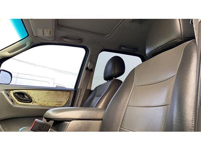 2003 FORD ESCAPE XLT