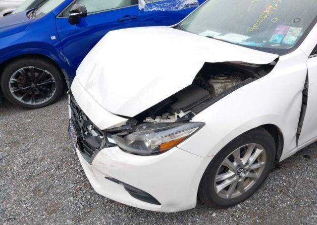 2017 MAZDA 3 TOURING
