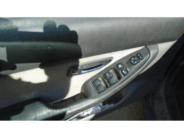 2000 SUBARU LEGACY L