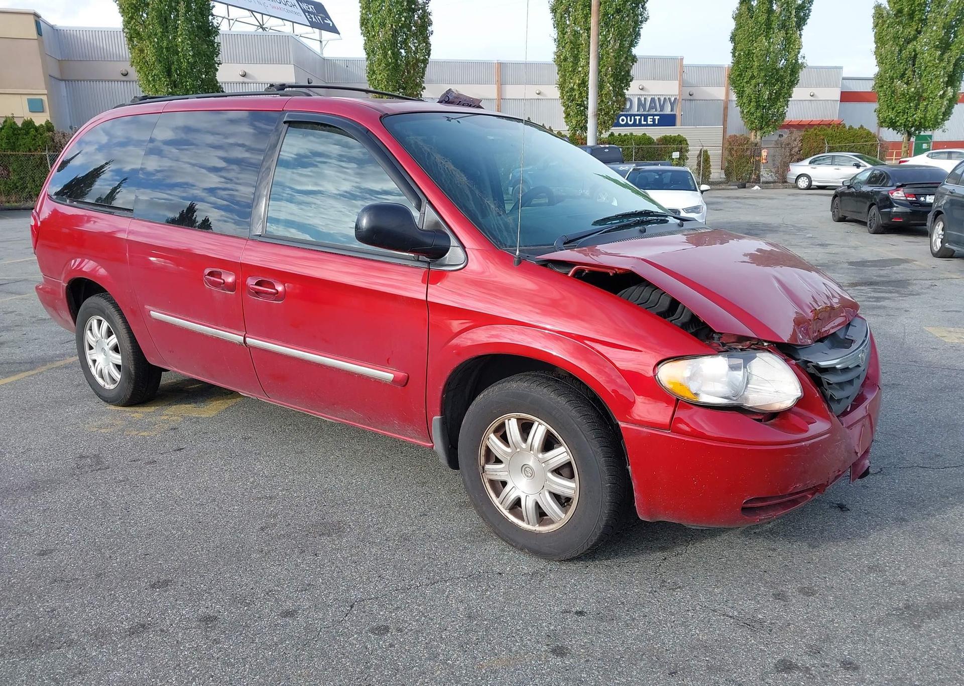 2006 CHRYSLER TOWN & COUNTRY TOURING