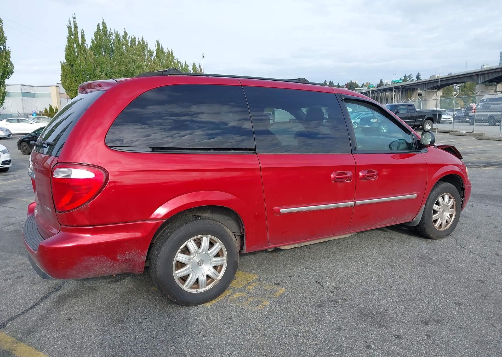 2006 CHRYSLER TOWN & COUNTRY TOURING