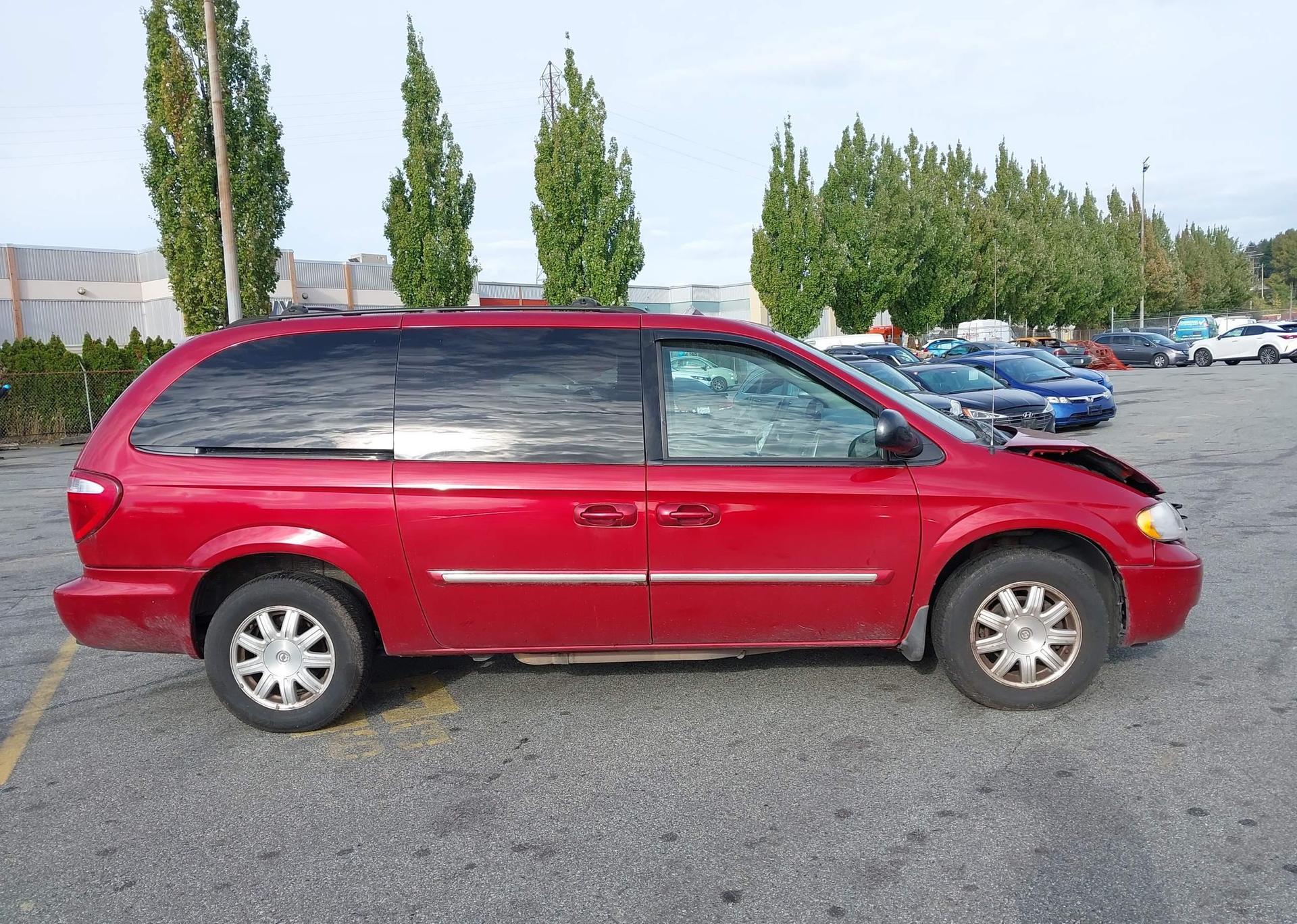 2006 CHRYSLER TOWN & COUNTRY TOURING