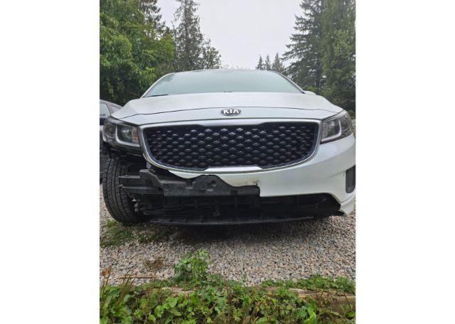 2015 KIA SEDONA LX