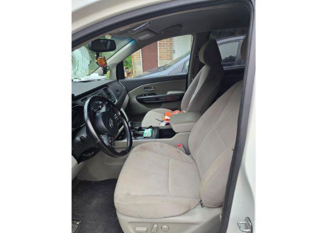 2015 KIA SEDONA LX