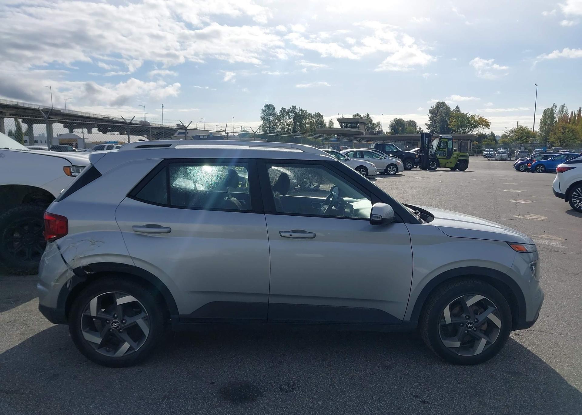 2021 HYUNDAI VENUE