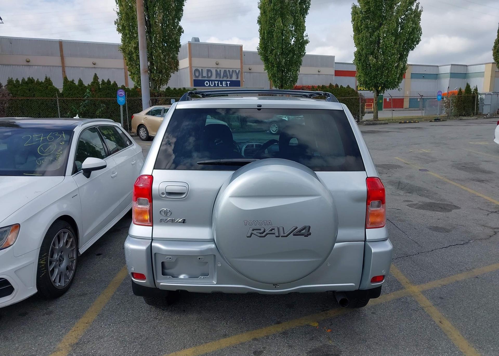 2002 TOYOTA RAV4