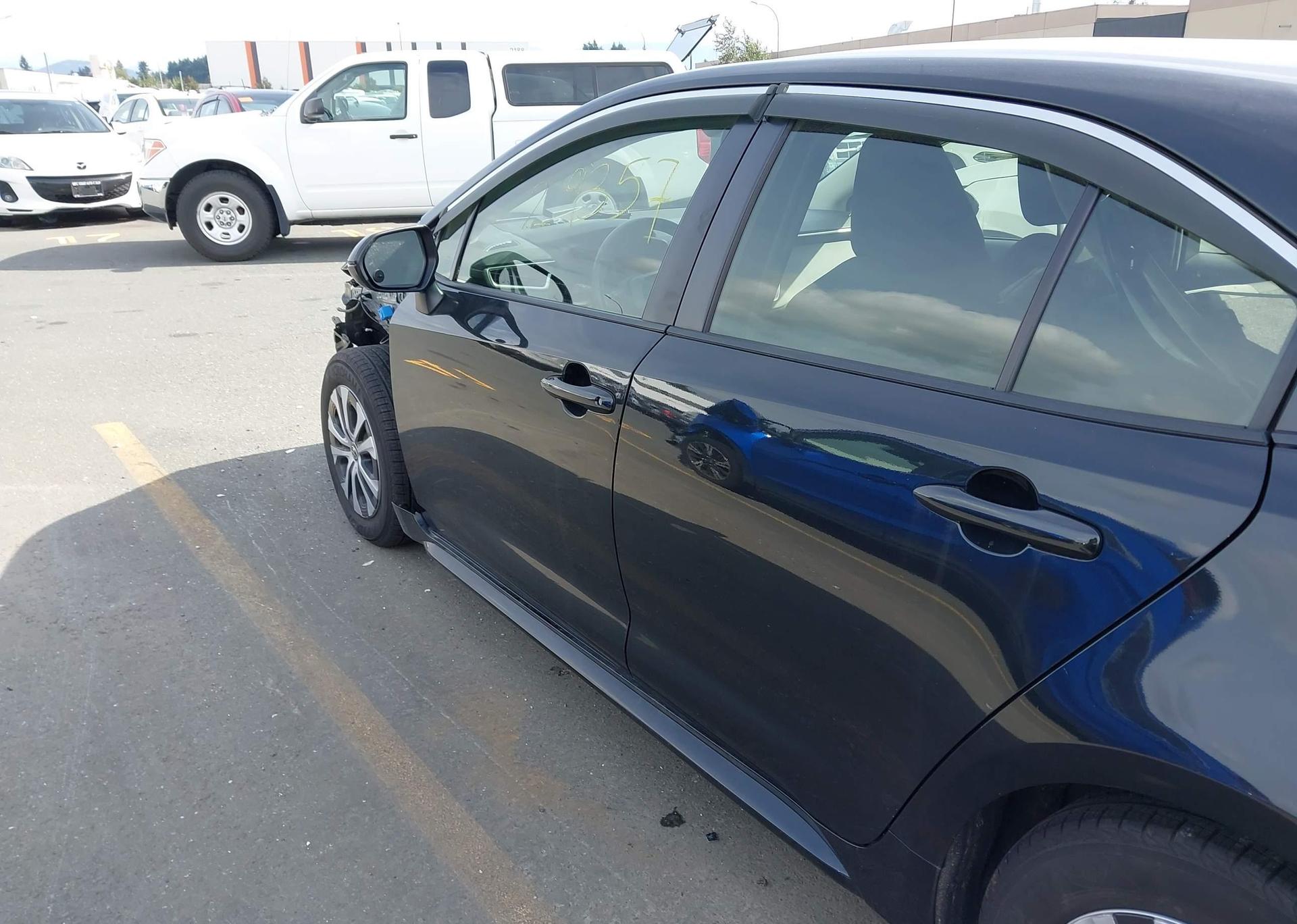 2022 TOYOTA COROLLA