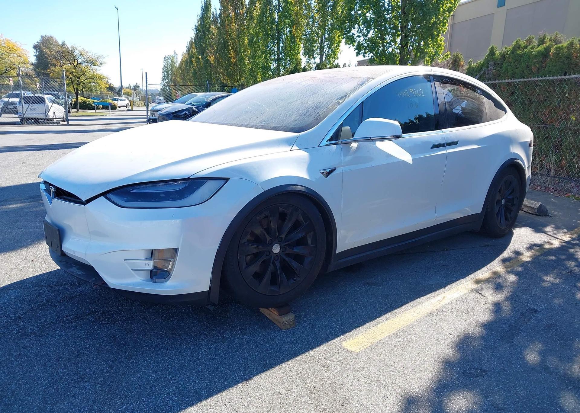 2017 TESLA X
