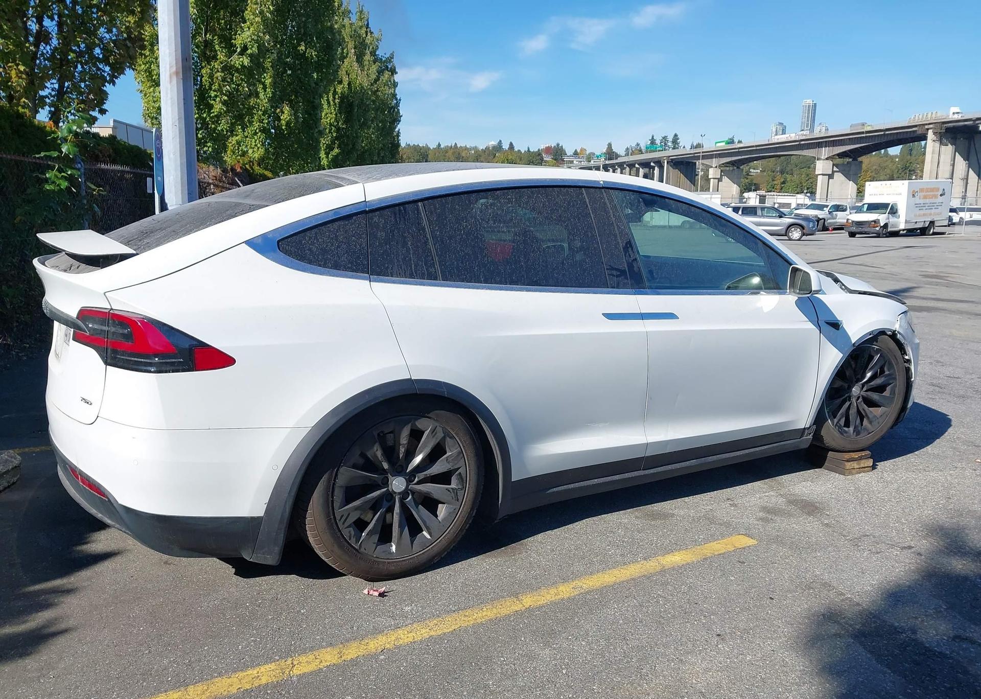 2017 TESLA X