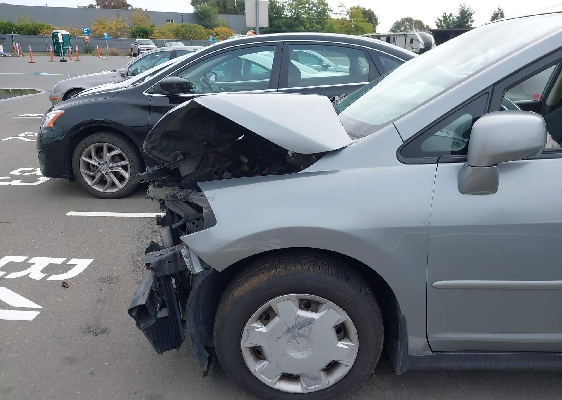 2011 NISSAN VERSA S