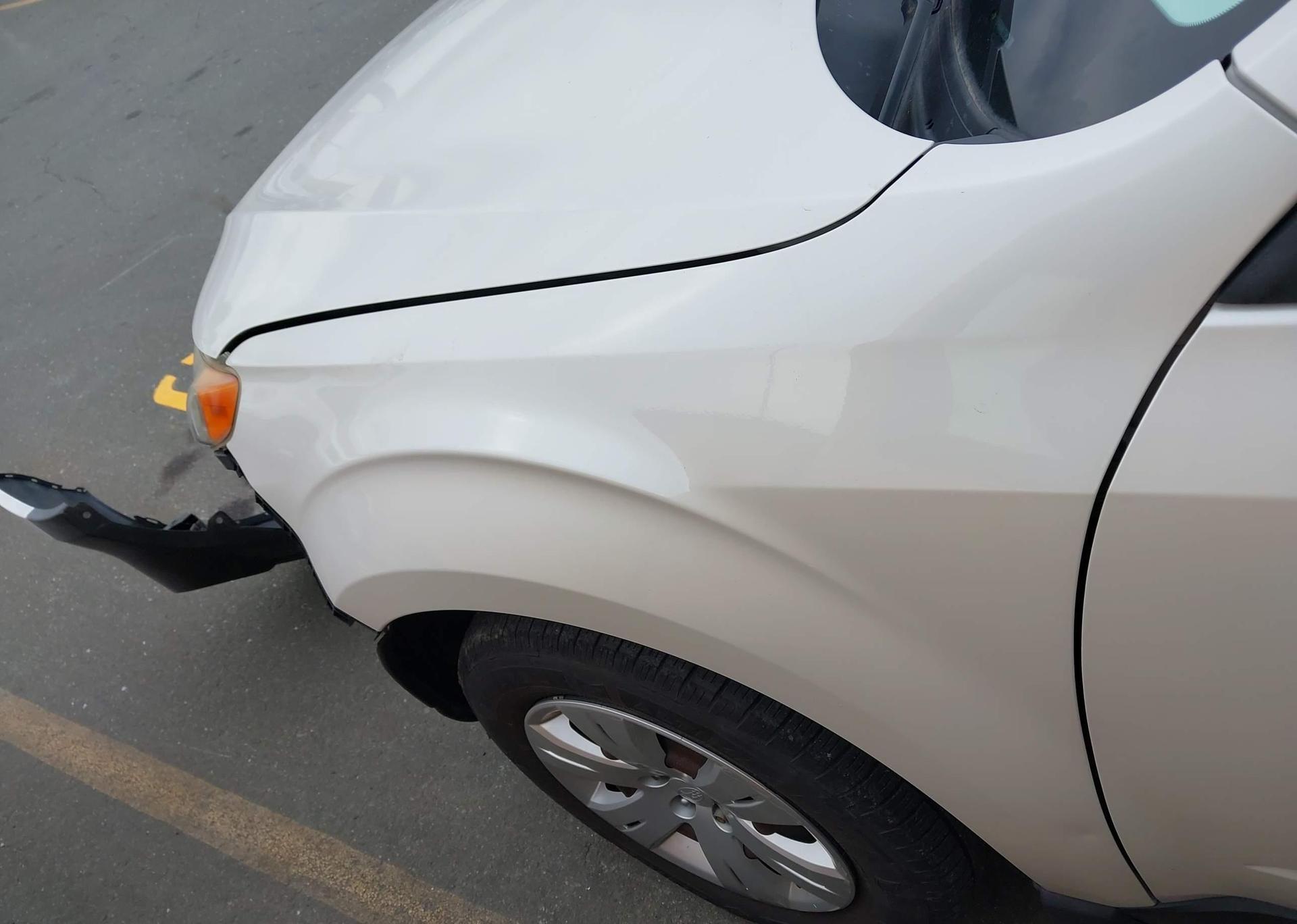 2010 SUBARU FORESTER XS
