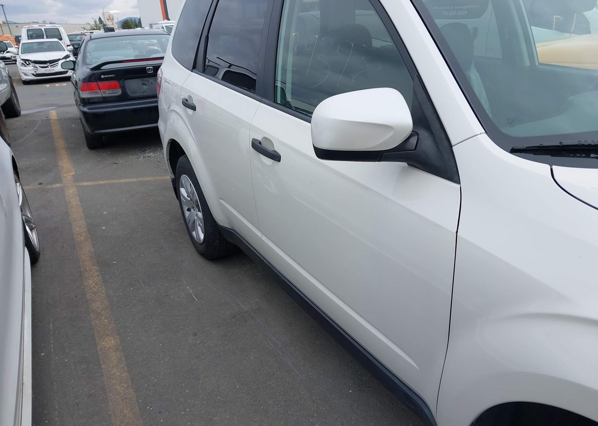 2010 SUBARU FORESTER XS