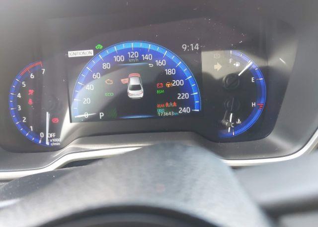 2022 TOYOTA COROLLA