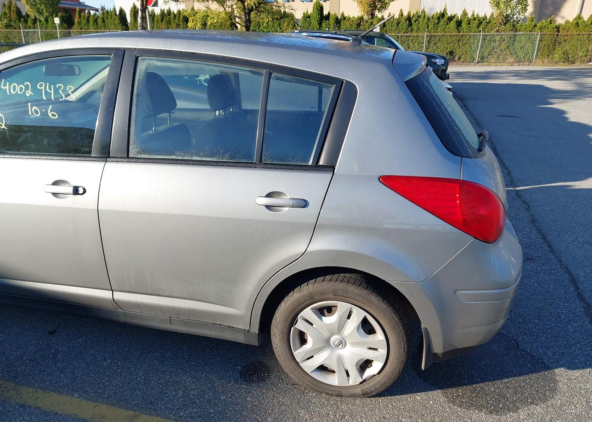 2011 NISSAN VERSA
