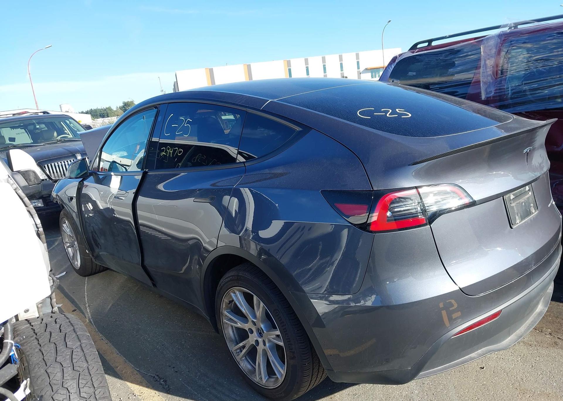 2023 TESLA MODEL Y